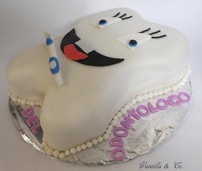TOOTH CAKE!!! - Cake by Karen de Perez