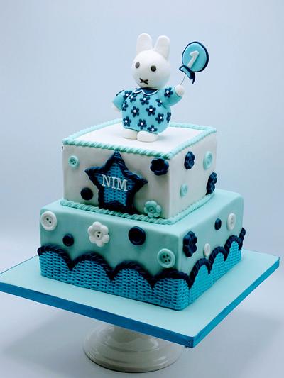 Rabbit in blue - Cake by Olina Wolfs