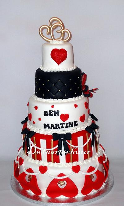 Wedding cake black/ red - Cake by deborah de jong