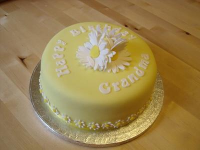 Grandma's Daisy Birthday Cake - Cake by Suzi Saunders