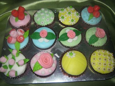 Cath Kidston Style Cupcakes - Cake by Cherie Permalino