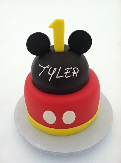 MICKEY MOUSE - Cake by TastyMemoriesCakes