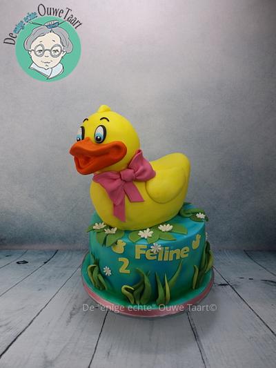 bath duck cake 3D - Cake by DeOuweTaart