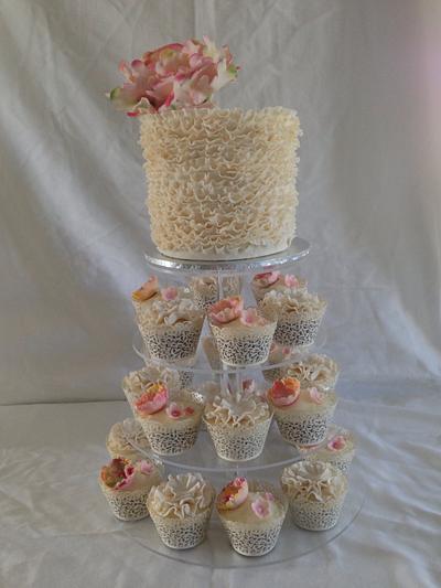 Cupcake tower - Cake by Rainie's Cakes