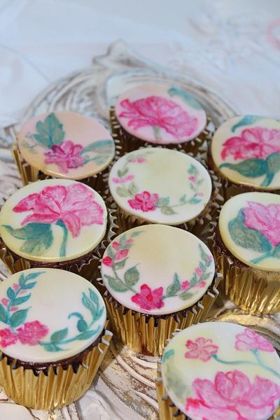 Floral painted Cupcakes - Cake by Tayyaba Usman