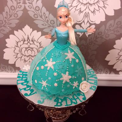 Never ending Elsa! :) - Cake by Yum Cakes and Treats