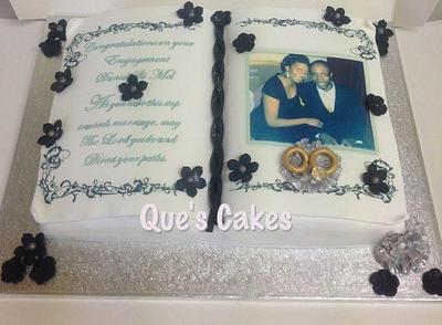 Black and White Engagement  - Cake by Que's Cakes