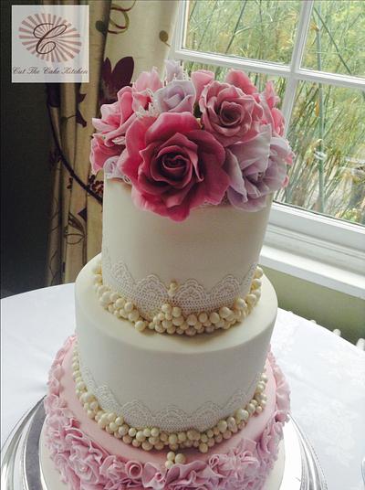 Dusky Pink Rosettes - Cake by Emma Lake - Cut The Cake Kitchen