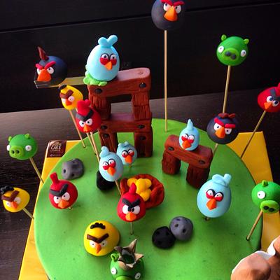 Angry Birds birthday cake - Cake by Cake Lounge 