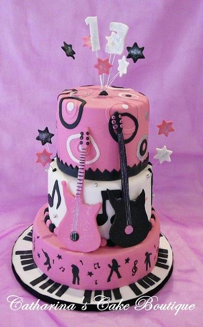 Rock 'n Roll Birthday cake - Cake by Catharinascakes