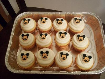 Mickey Mouse Cupcakes - Cake by Alicia Morrell