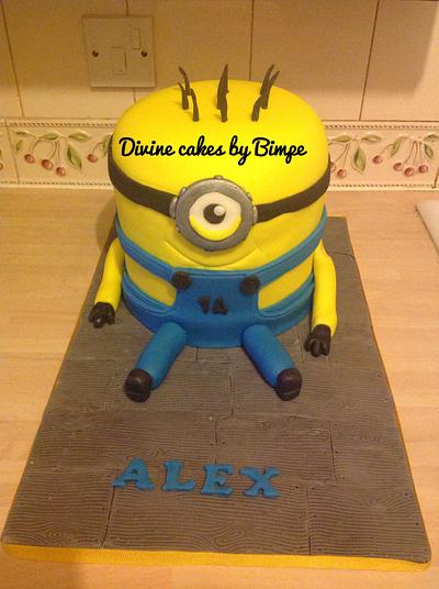 Minion cake - Cake by Divine cakes by Bimpe 