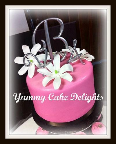 Wedding cake with handmade edible Tiare flowers - Cake by Kathryn