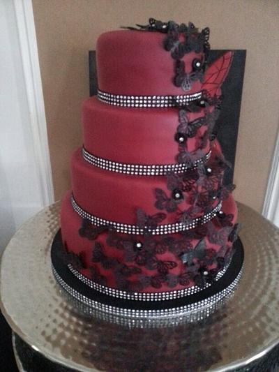 Gothic butterfly wedding cake - Cake by Savanna Timofei