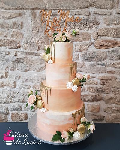 Semi naked wedding cake  - Cake by Gâteau de Luciné