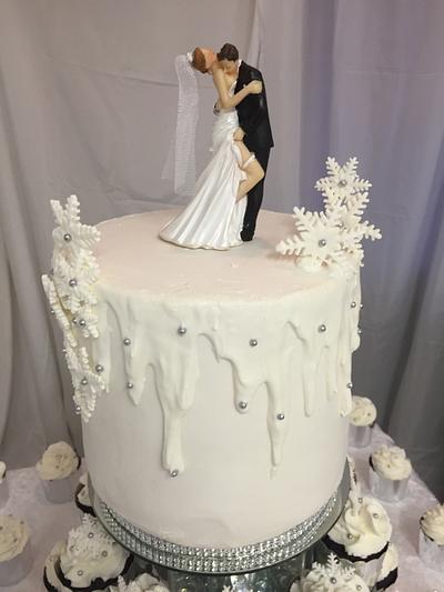 Winter wonderland  - Cake by Totally Caked!
