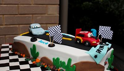 Lightning McQueen Birthday Cake - Cake by Sassy Cakes and Cupcakes (Anna)