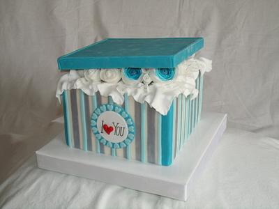 gift box cake - Cake by Makina