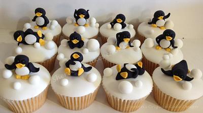 Penguin Cupcakes - Cake by Shereen
