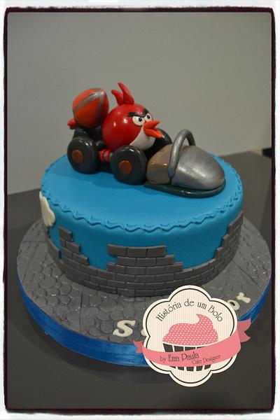 Angry Bird - Cake by EmaPaulaCakeDesigner