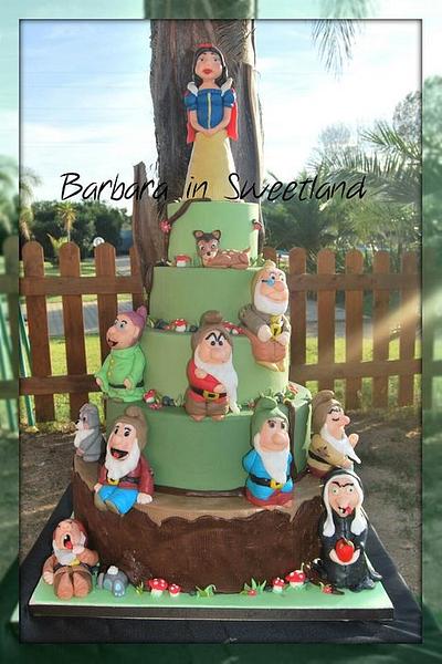 Biancaneve e i sette nani... e la strega :-) - Cake by Barbara Casula