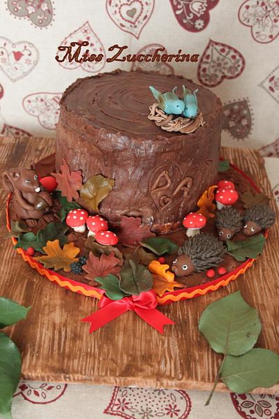 Autumn is here - Cake by Miss Zuccherina cake designer