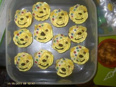 Pudsey cupcakes - Cake by Marianne Barnes