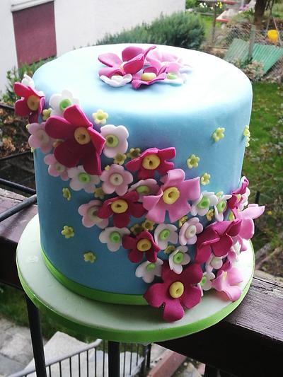 Simply cake with flowers - Cake by Alessandro Mariani