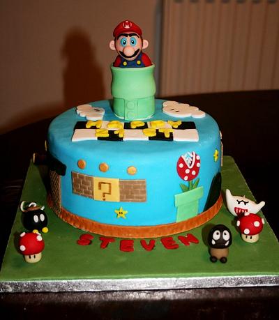 Mario - Cake by Rachel White