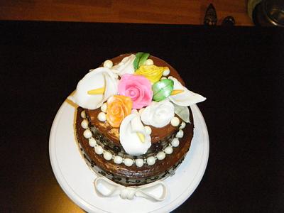 very first attempt at flowers - Cake by Valley Kool Cakes (well half of it~Tara)