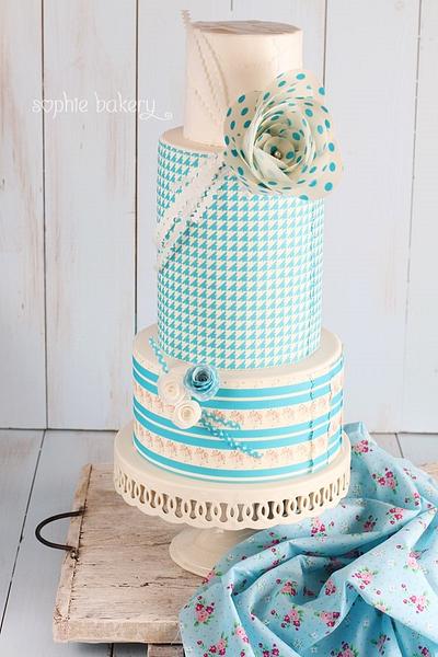 WEDDING CAKE - Cake by Laura Lopez