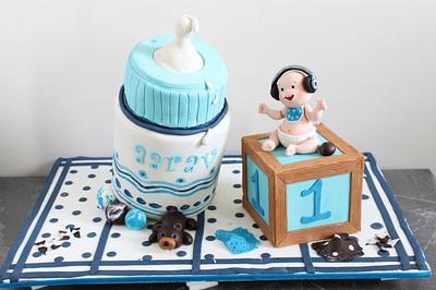 Bouncing Baby - Cake by Midnight Kakery