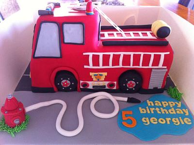 Fire Engine - Cake by Madd for Cake