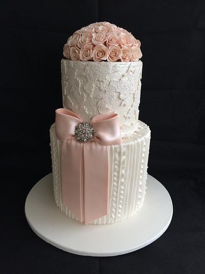 Roses - Cake by Christine Kerr