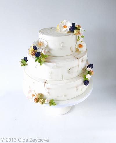 Birch and berries wedding cake  - Cake by Olga Zaytseva 