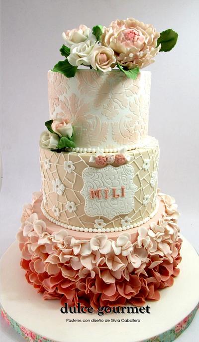 Shabby petals cake for Mili´s 15th birthday - Cake by Silvia Caballero