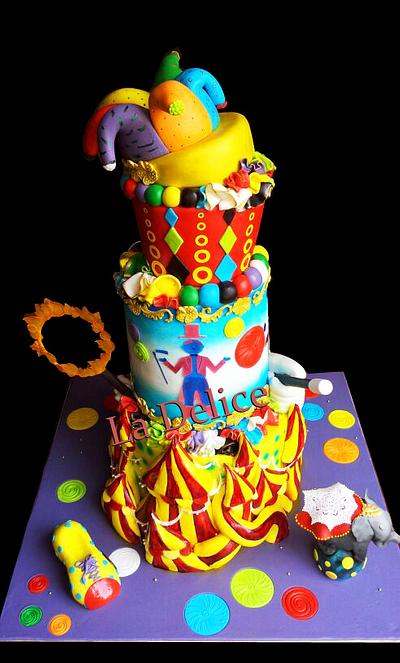 whimsy circus cake - Cake by la delice 