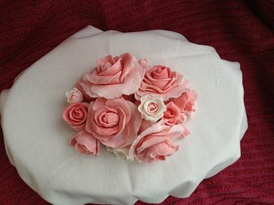 my first experiment with roses - Cake by Annina