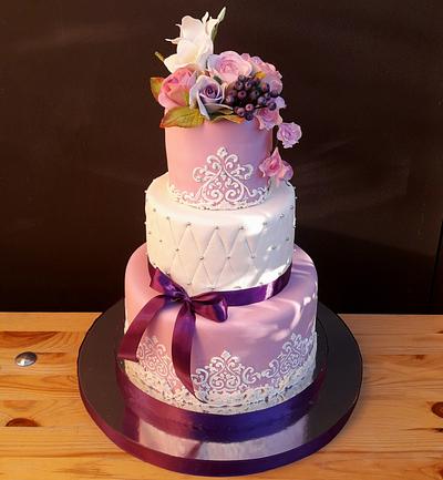 Purple wedding cake - Cake by Victoria