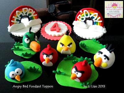 Angry Birds and Rainbow in 3D - Cake by LiLian Chong