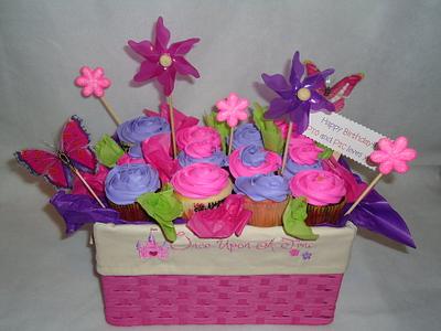 Girly Cupcake Bouquet - Cake by Kim Leatherwood