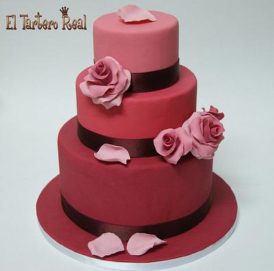 dark pink wedding cake - Cake by El Tartero Real