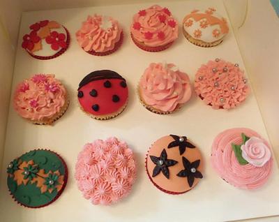 Assorted cupcakes! - Cake by Sini's Cakery 