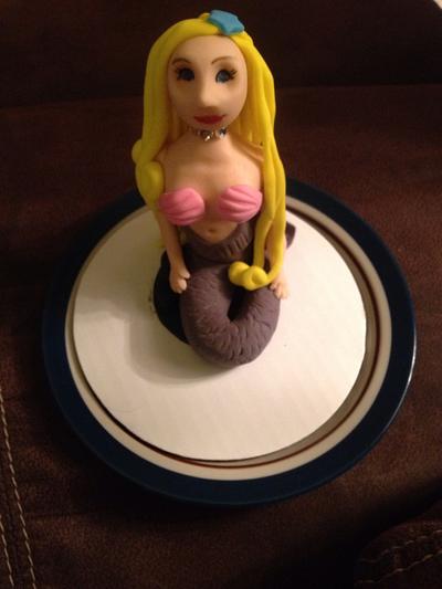 Mermaid - Cake by Carolyn's Creative Cakes