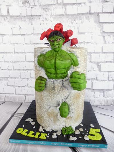 Hulk Smash Run!! - Cake by Hilz