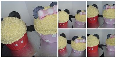 meet mickey and minnie - Cake by pennyscupcakes