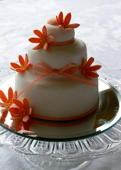 Mini wedding cake.  - Cake by Cherish Cakes by Katherine Edwards
