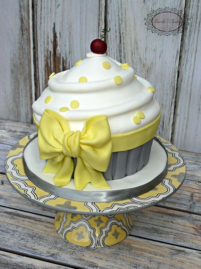 Jumbo Cupcake - Cake by Karens Kakes