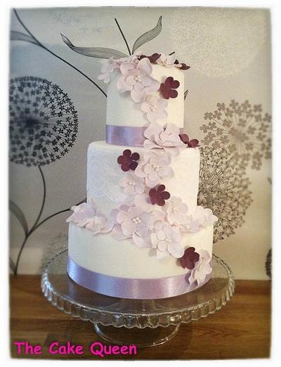 Wedding Cake - Cake by Mariana