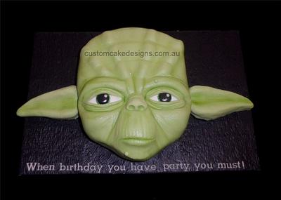 2D Yoda Face Cake - Cake by Custom Cake Designs